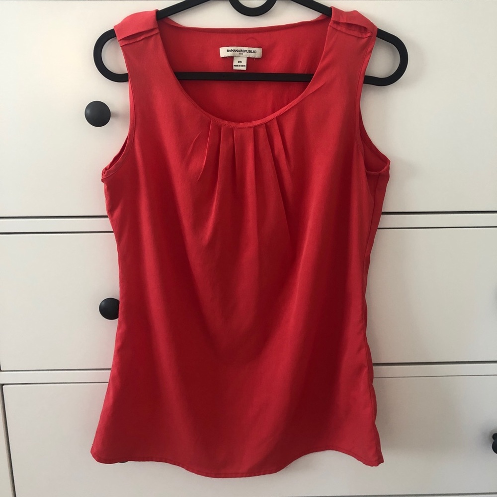 Banana Republic coral top